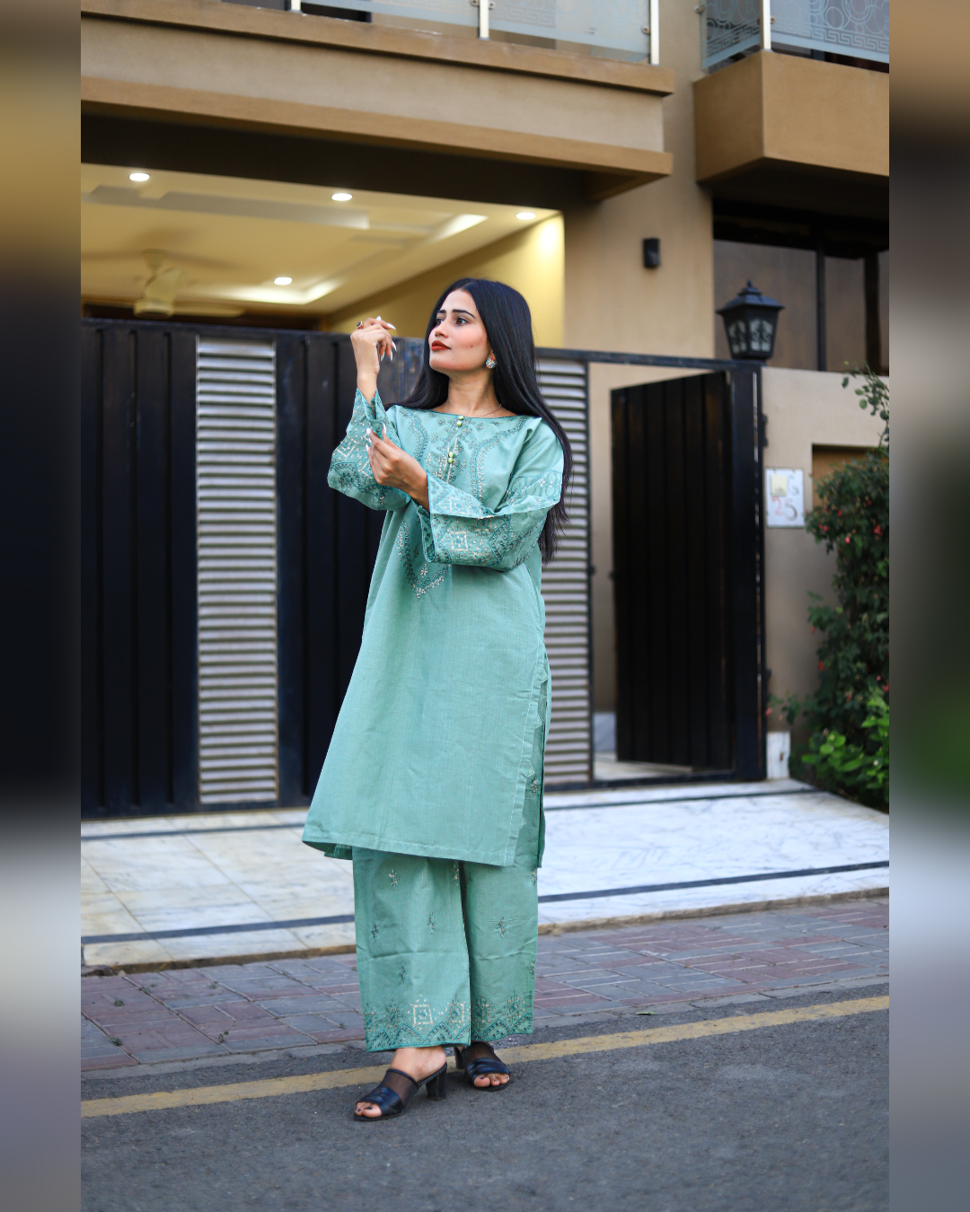 Classy and Stylish Cotton Lawn Embroidered-2 Piece Suit (ZOK-0602)