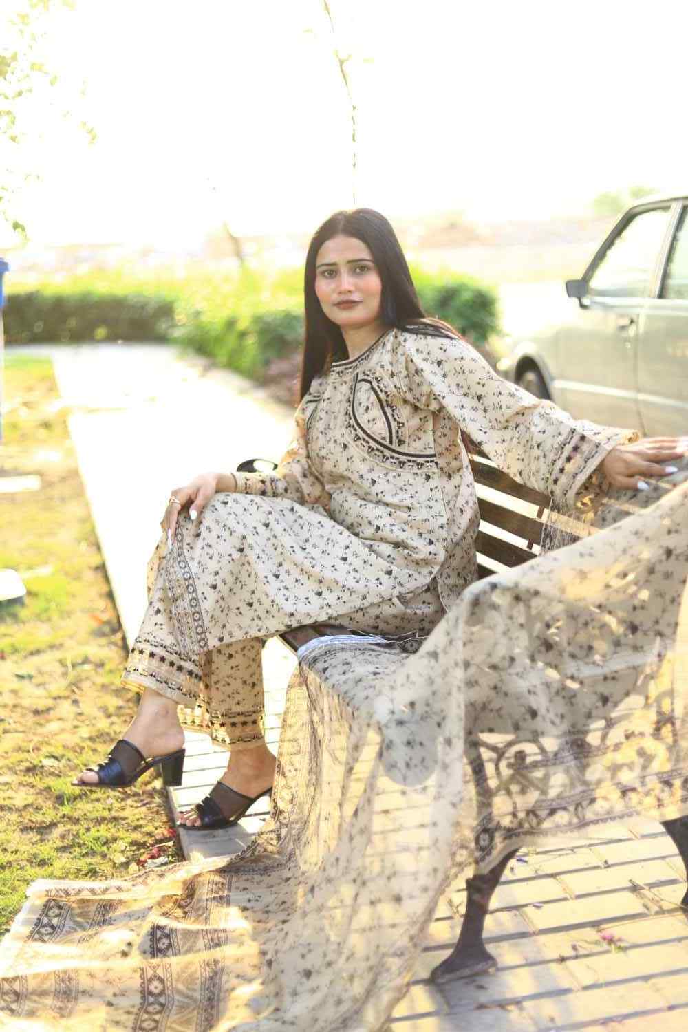 Stylish and Luxury Premium cotton lawn -3 Piece Suit (ZOK-0202)