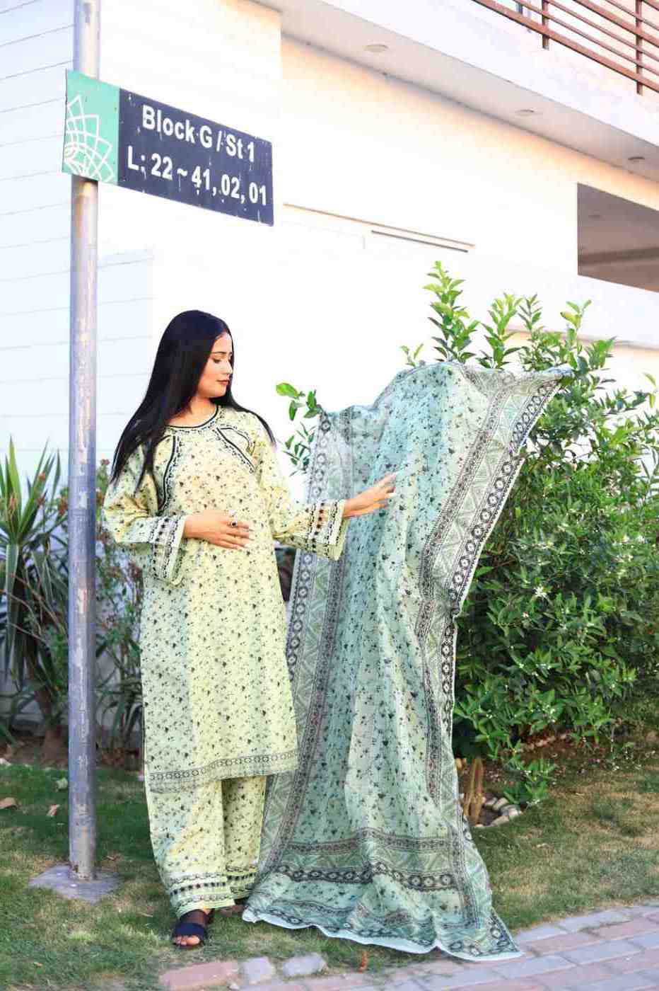 Stylish and Luxury Premium cotton lawn -3 Piece Suit (ZOK-0204)