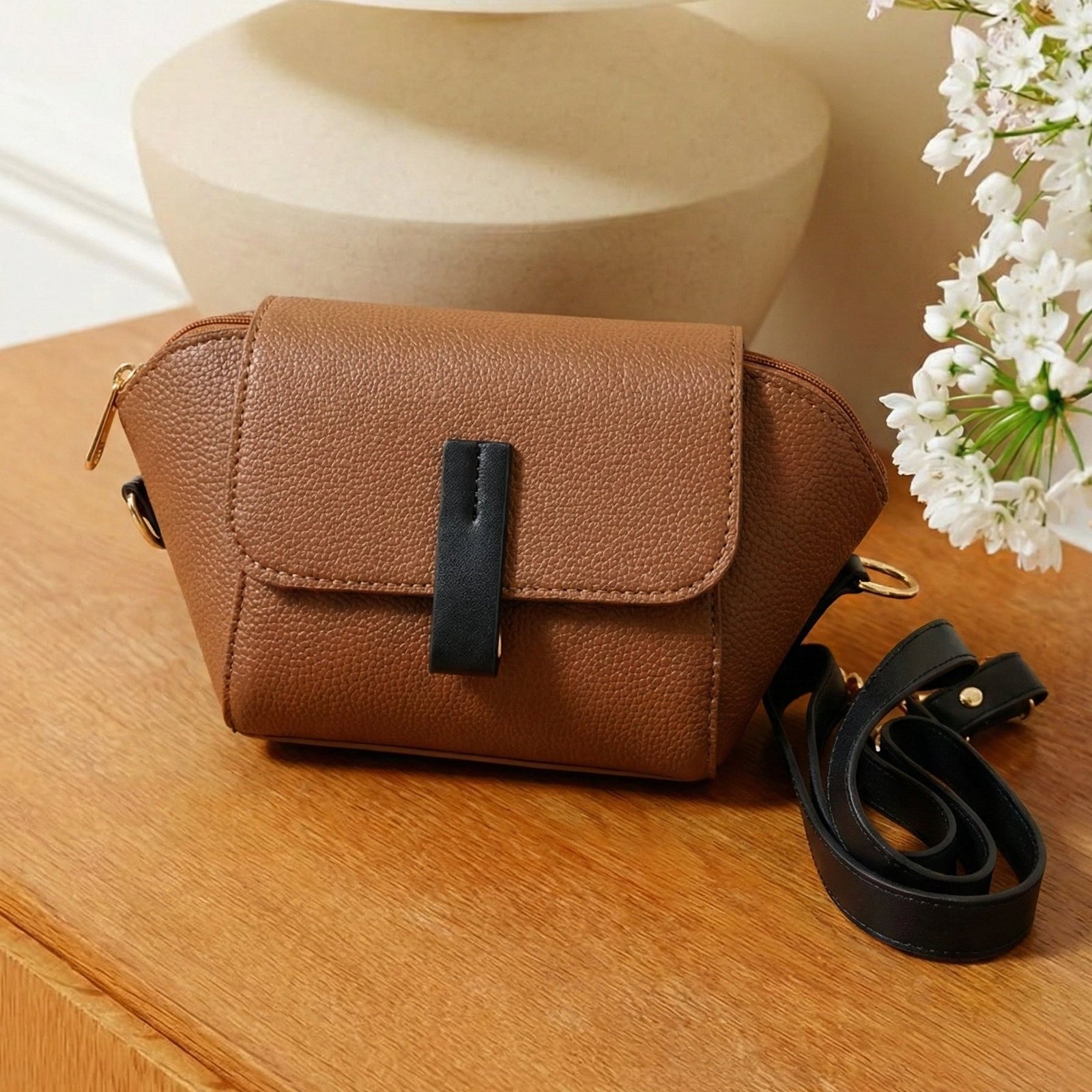 Modern Brown Crossbody Bag - Image 4